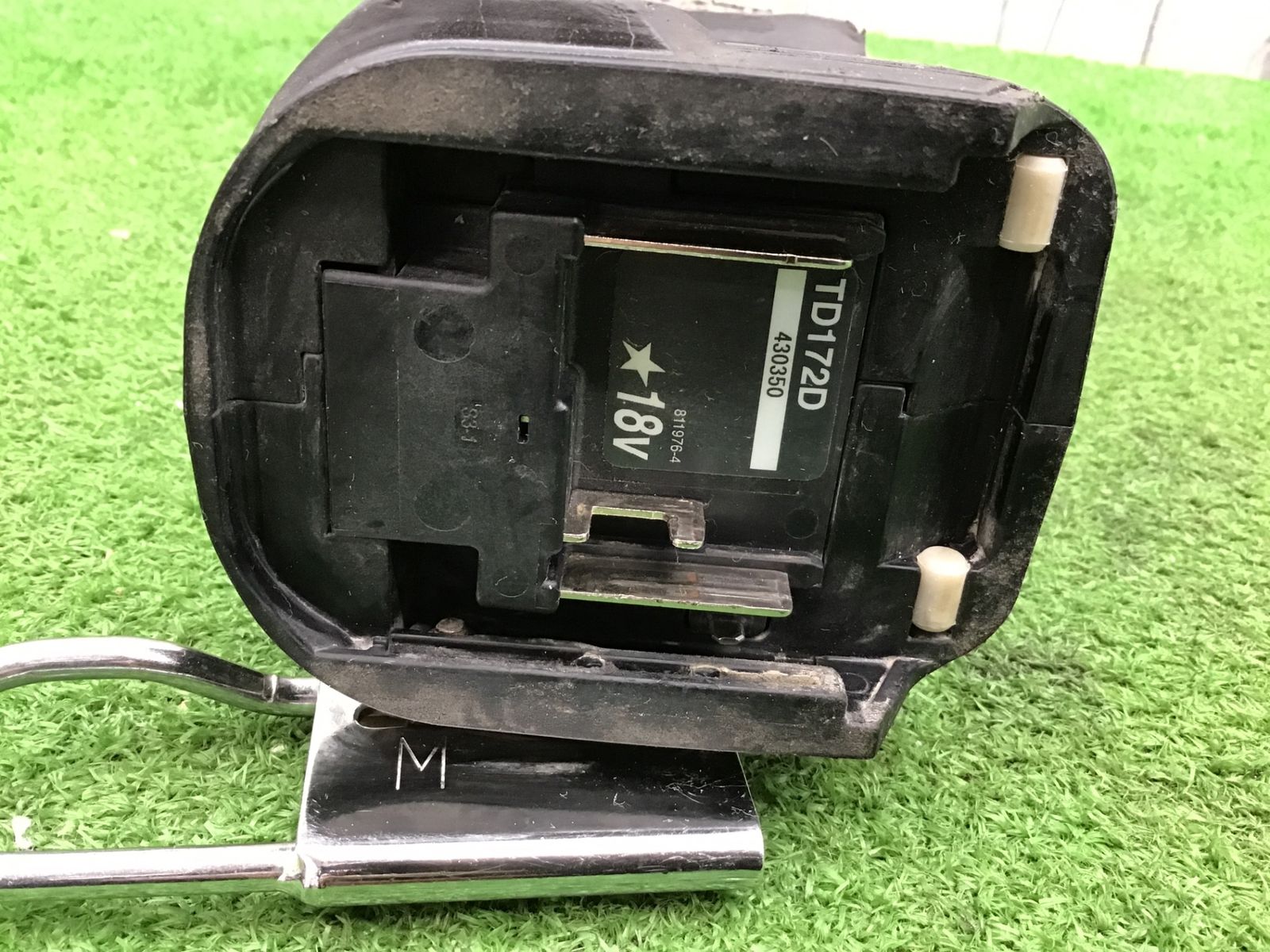 配送商品は通常配送無料 送料無料 動作品 △マキタ makita コードレスインパクトドライバー TD172DZB本体のみ ライト点かない△アクトツール富山店△A 進歩