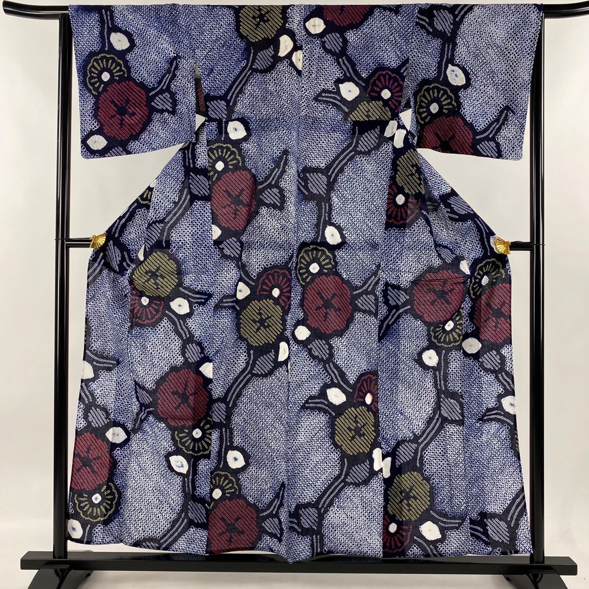 浴衣 身丈158cm 裄丈65cm M 絞り浴衣 草花 紺色 綿 名品