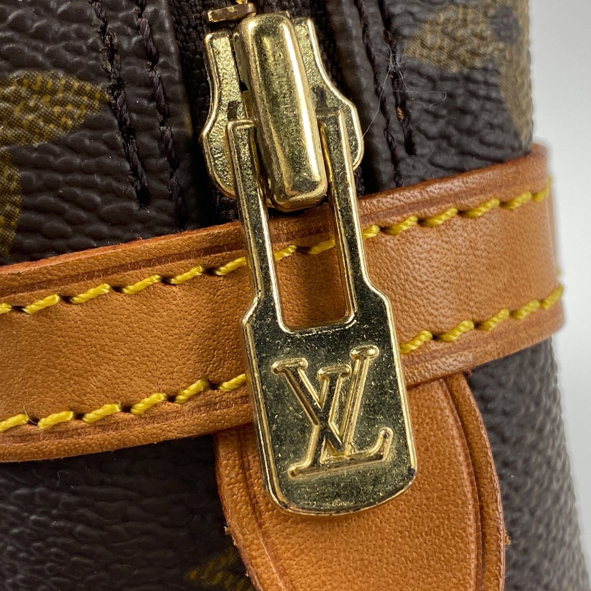 中古】 ルイ・ヴィトン(Louis Vuitton) モノグラム コンペーニュ 23
