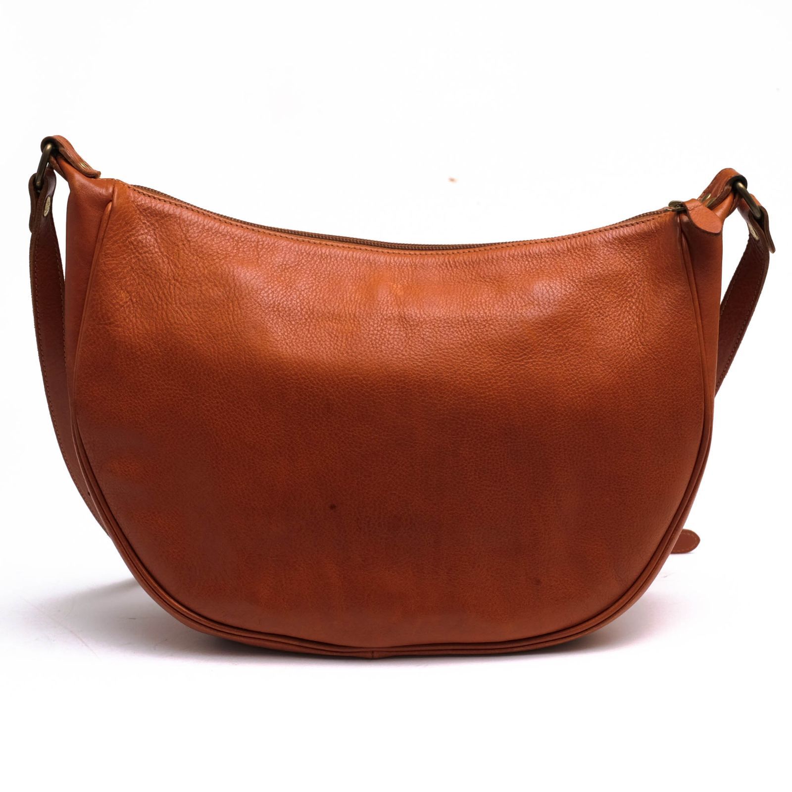 イルビゾンテ／IL BISONTE バッグ ショルダーバッグ 鞄 レディース 女性 女性用レザー 革 本革 411758 Crescent Moon  Style Leather Shoulder Bag 三日月型 シボ革 シュリンクレザー 定番