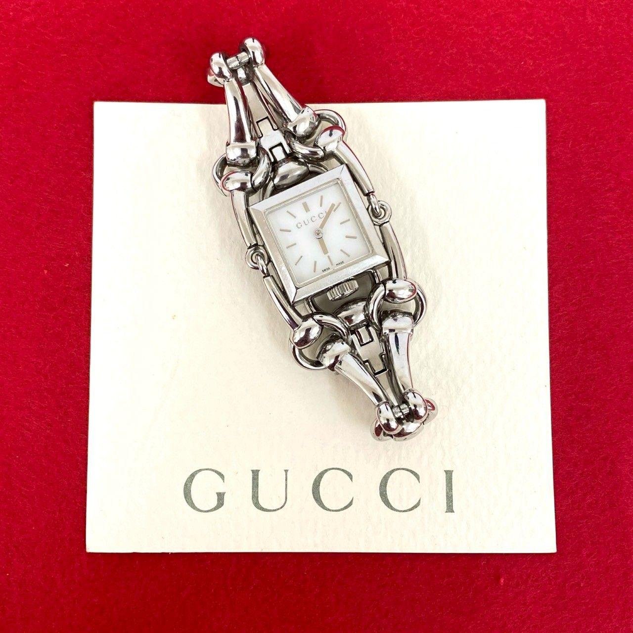 稼働品 GUCCI グッチ シニョーリア ステンレススチール クォーツ 腕時計 ウォッチ レディース シルバー ホワイト 31736