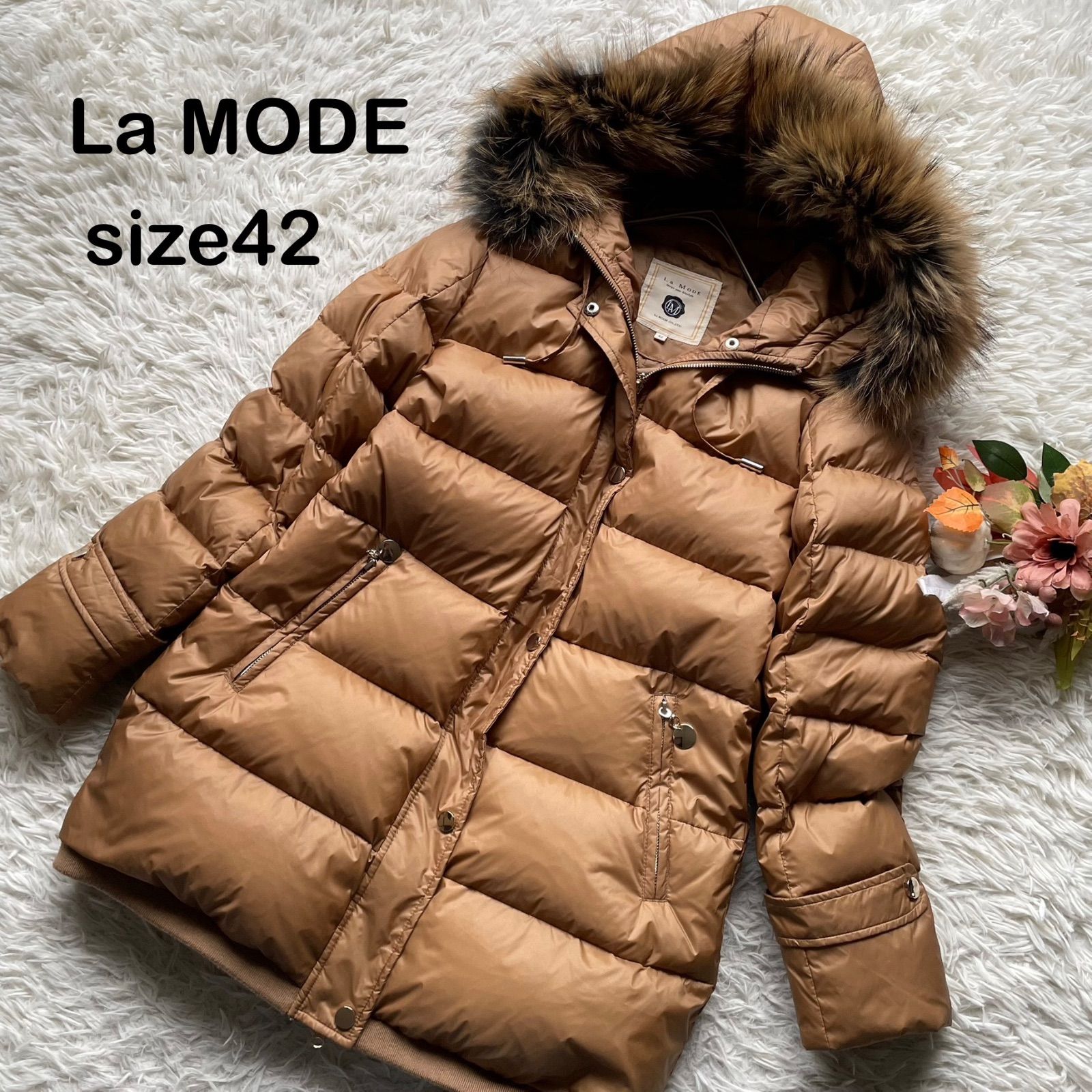 ラモーダ 美品2wayリアルファー付きダウンジャケット フード 金ボタン