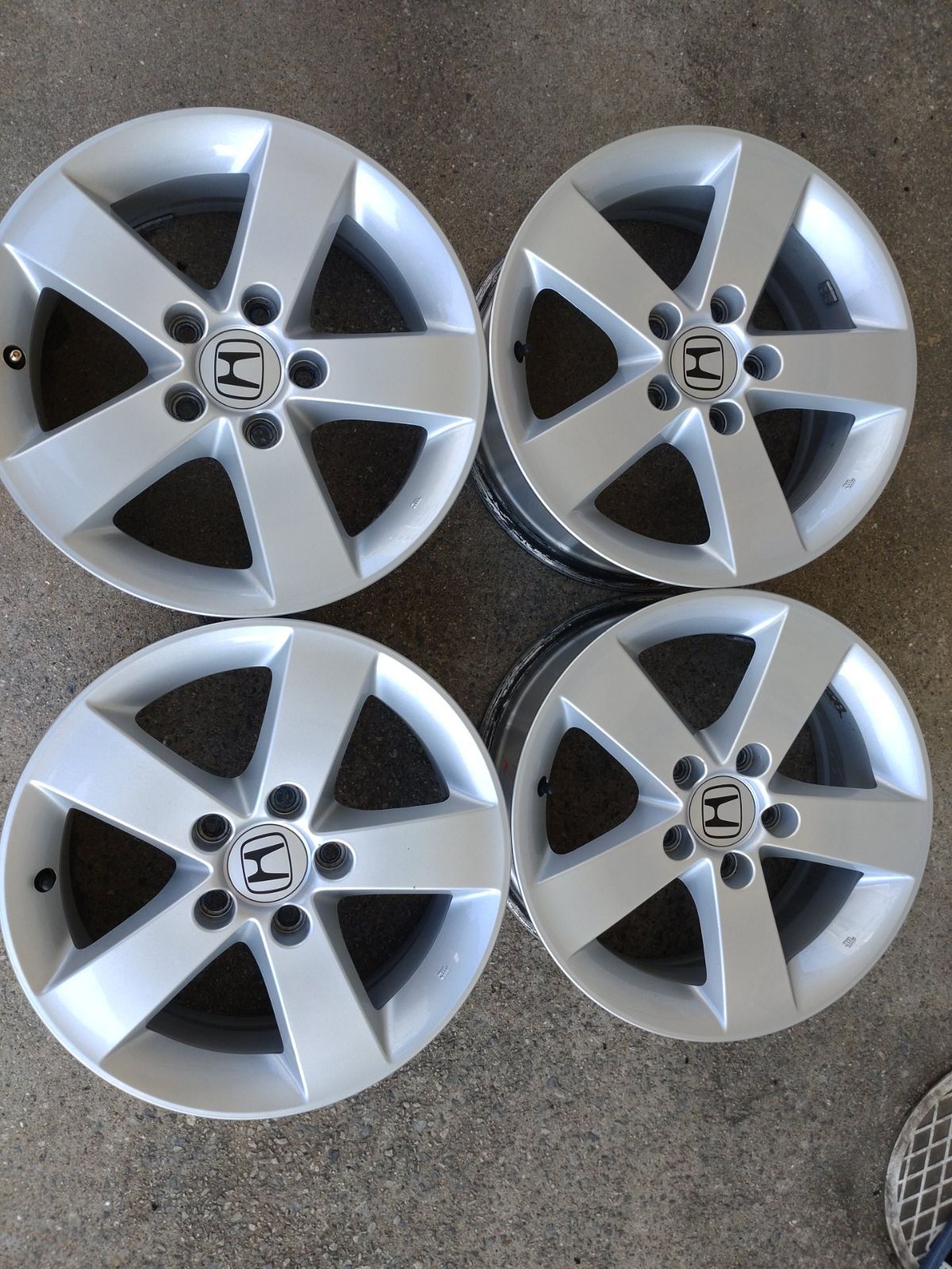 HONDA ホンダ シビック FD1系 純正 アルミホイール 16インチ 6.5J 45 PCD114.3-5H ハブ径Φ64 4本セット