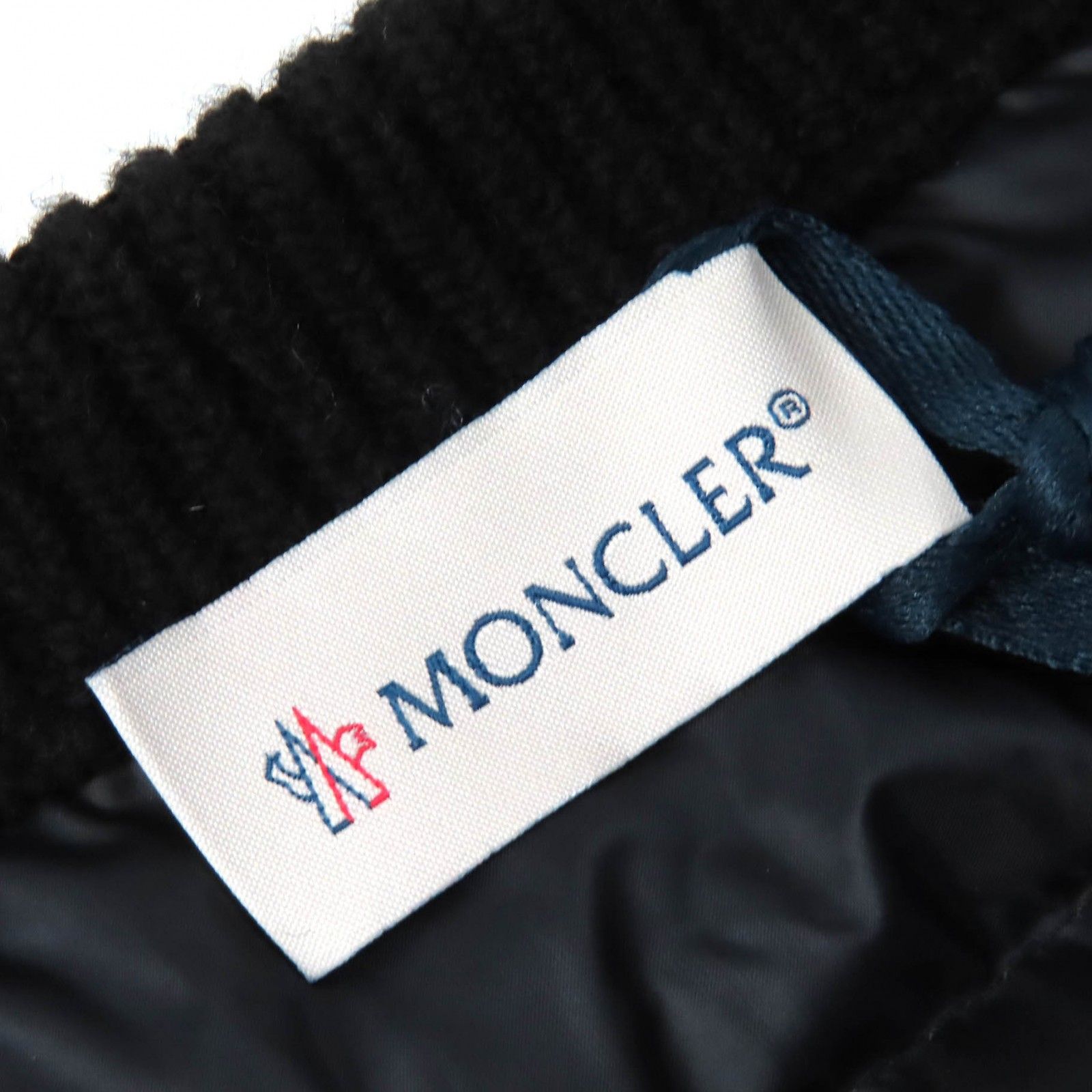 美品⭐︎ MONCLER モンクレール ニット ロゴワッペン マグリア 長袖 美品⭐︎ MONCLER モンクレール ニット ロゴワッペン マグリア