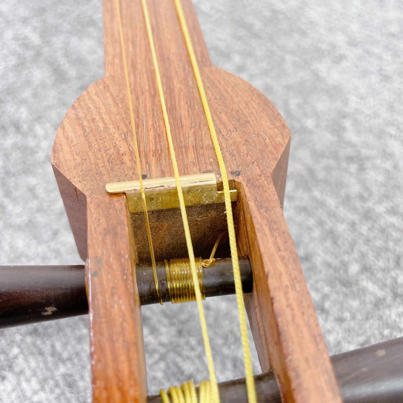 三味線 細棹 花梨 犬皮 丸打胴 平溝 和楽器 - メルカリ