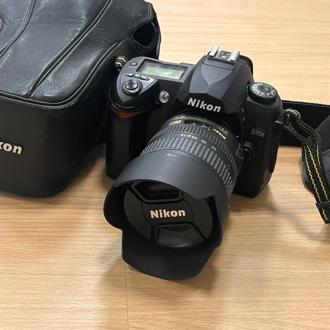 Nikon ニコン D300 & AF-S NIKKOR 18-70mm セット ニコン 中古 1年保証 美品 Nikon D300 AF-S 18-70mm G レンズ