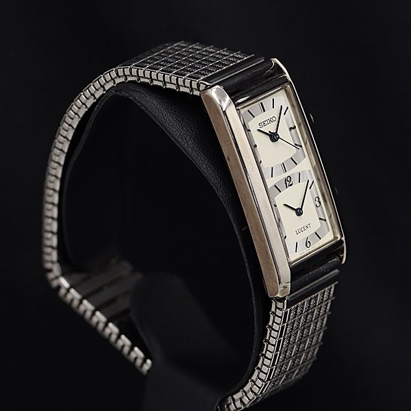 【美品】セイコー ルーセント クォーツ1F2W-5A00 デュアルタイム 稼働品 Seiko Lucent Dual Time 1F2W-5A00 Rectangular 40x23mm Mens