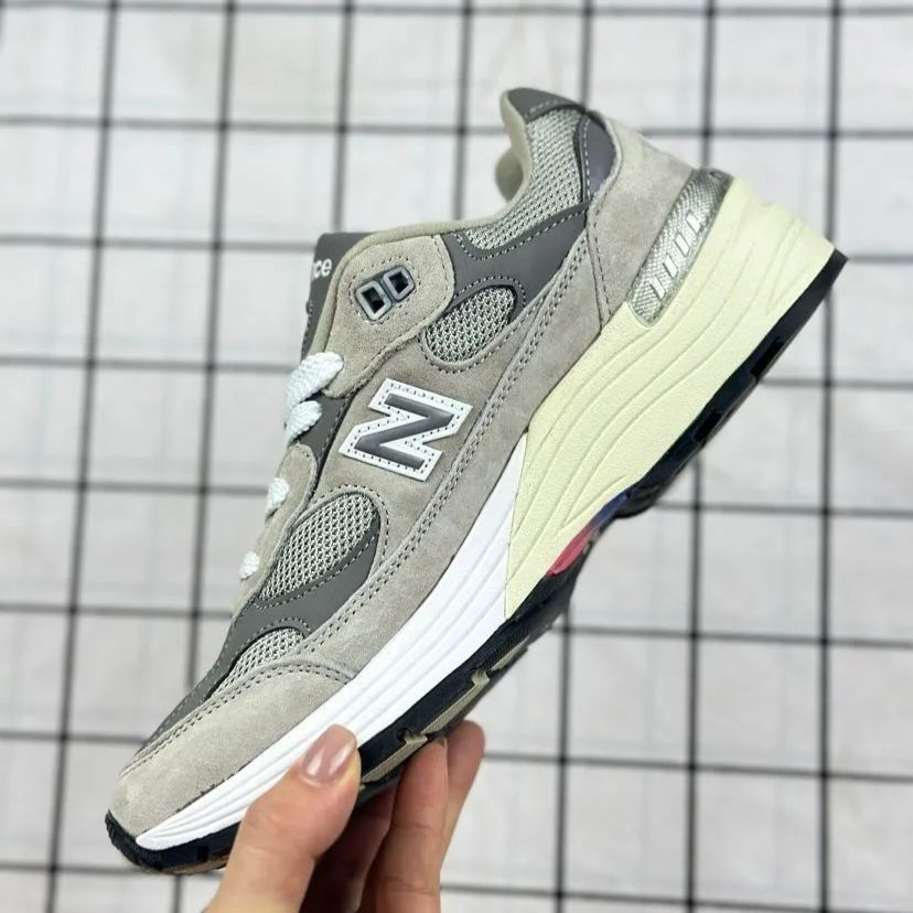 新品未使用 男女兼着 New Balance Made in USA M992 ニューバランス M992GR - メルカリ