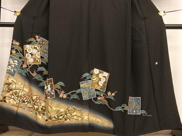黒留袖♦︎袷♦︎正絹♦︎ヴィンテージ♦︎麦の穂柄に金の扇 平和屋着物□豪華黒留袖 作家物 駒刺繍 色紙松竹梅 金彩 正絹