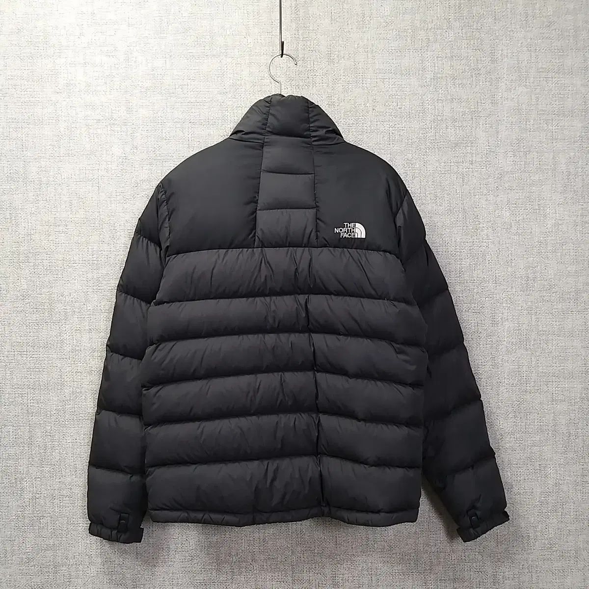 14 THE NORTH FACE(ザノースフェイス) オールブラック ダウン