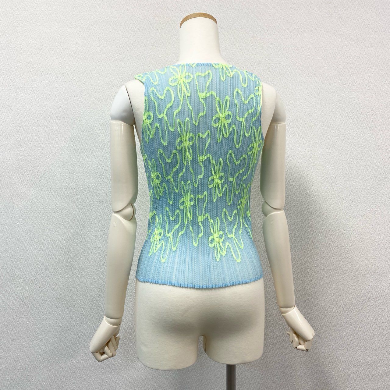 極美品✨PLEATS PLEASE 花柄　水色　花柄　ノースリーブ　メッシュ 78i11 《極美品》 PLEATS PLEASE プリーツプリーズ イッセイ