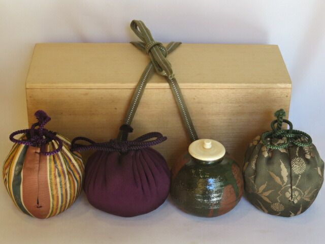 十月◆特売品 沖縄県 知花窯 中川伊作造 南蛮茶入 久田宗也宗匠銘 福寿 税込 送料込