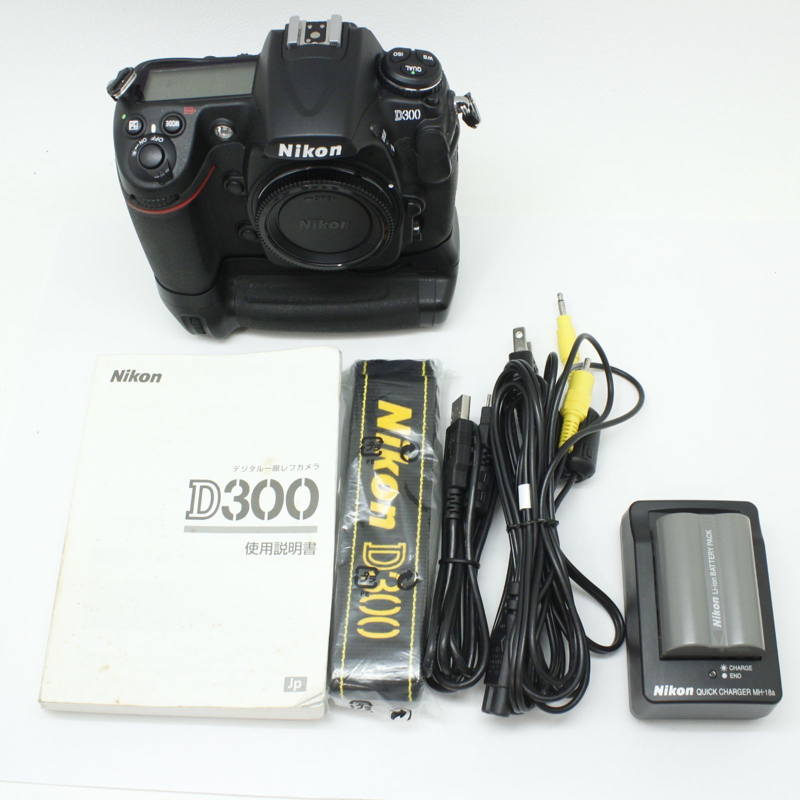 Nikon D300 /バッテリーグリップMB-D10 - メルカリ