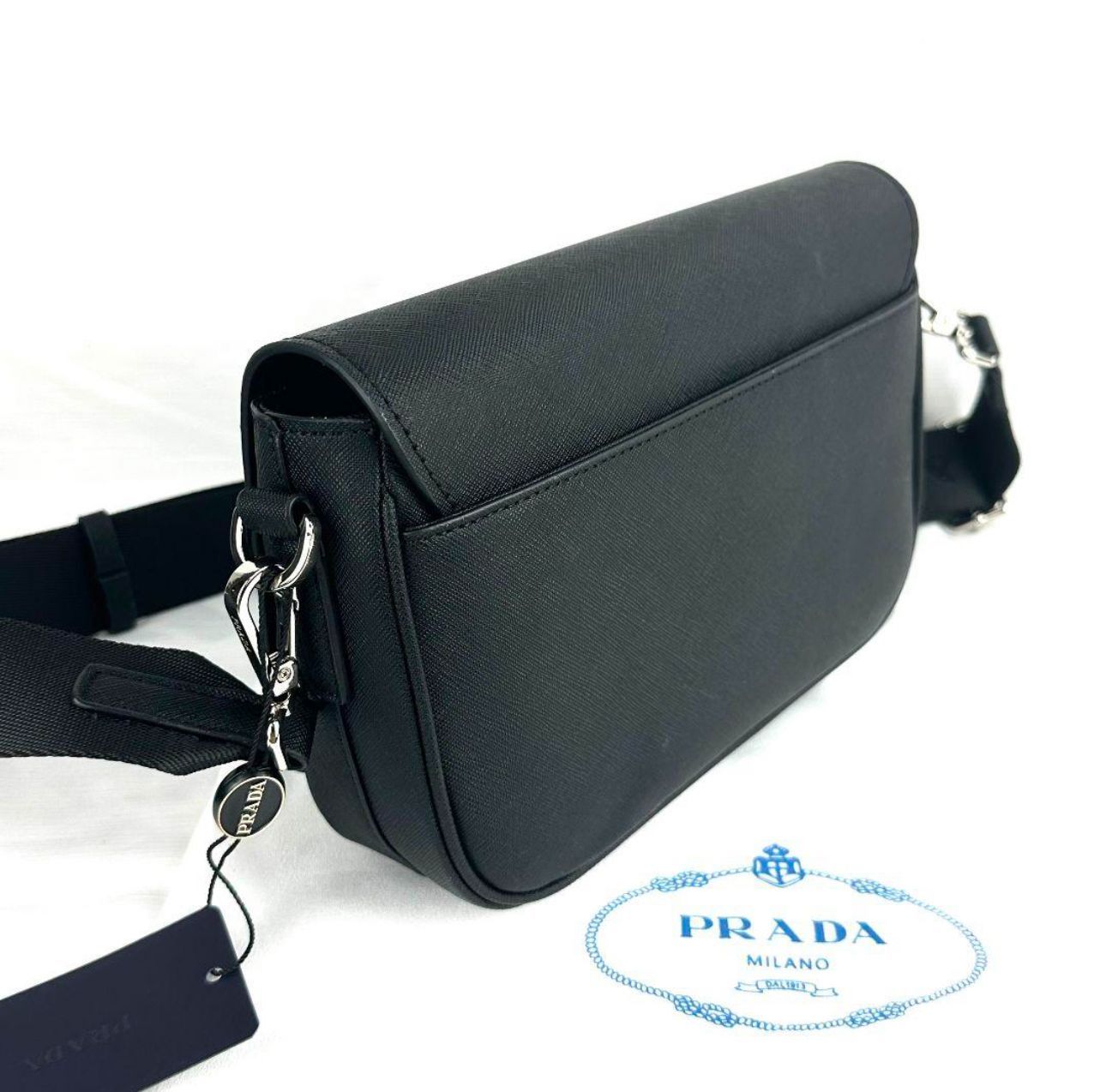 美品/箱付き】PRADA プラダ メンズショルダーバッグ - メルカリ 