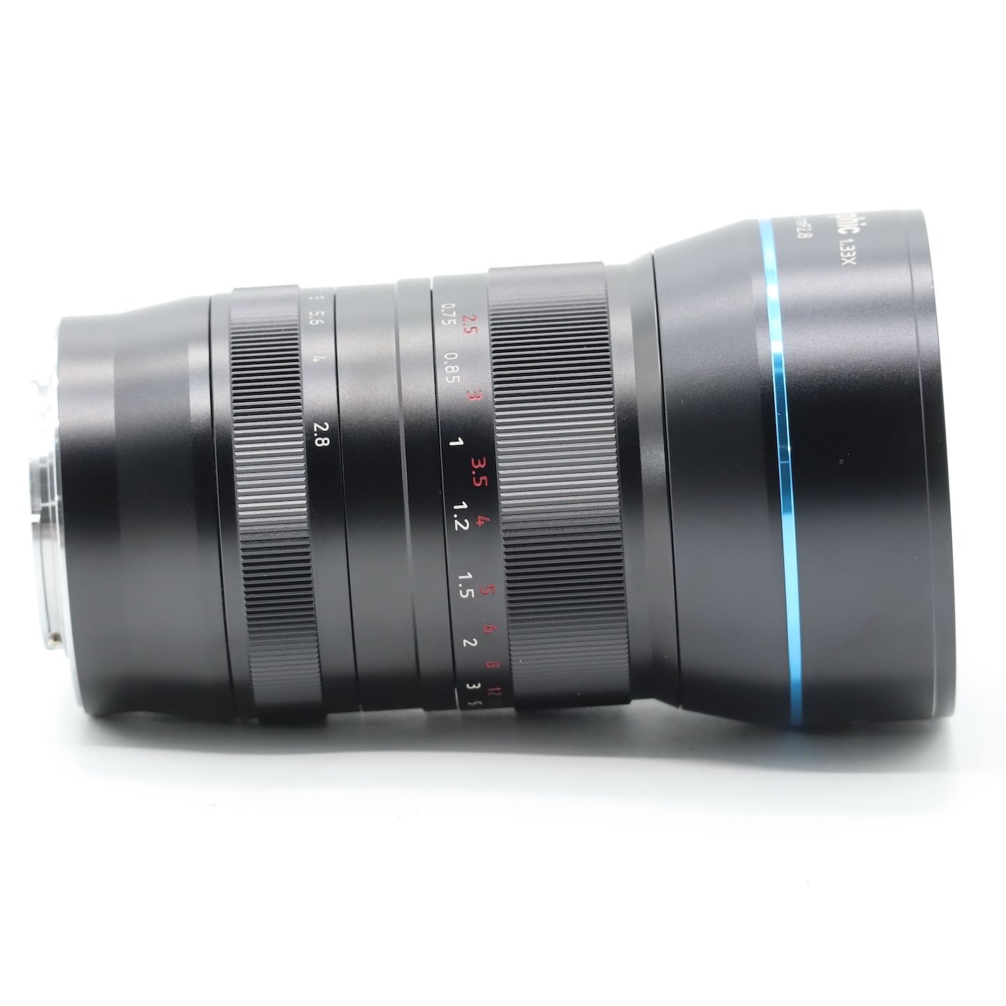 24mm F2.8