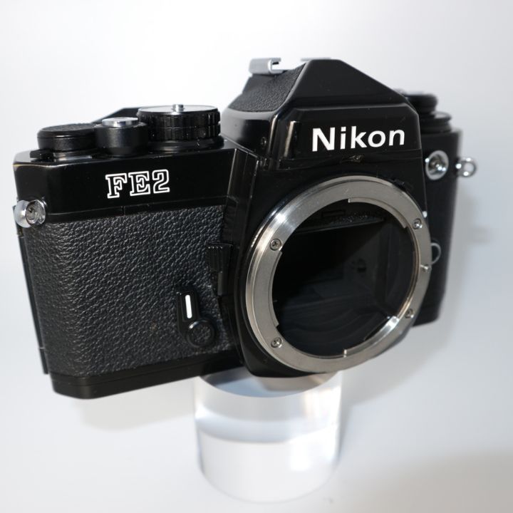【美品】Nikonフィルムカメラ　FE2 ニコン Nikon FE2 35mm 一眼レフフィルムカメラ – Natural