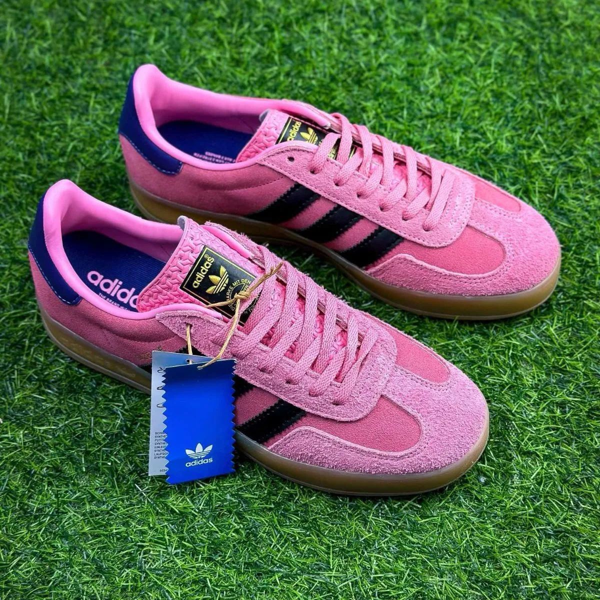 新品  adidas GAZELLE INDOOR W IE7002 ガゼル 箱付