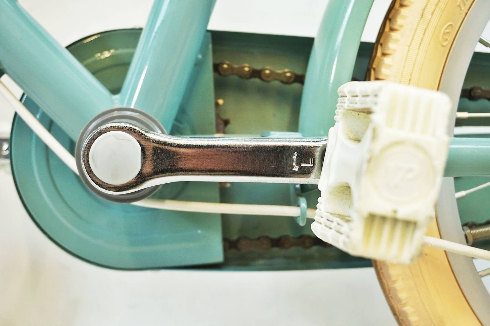 モデル 16インチ