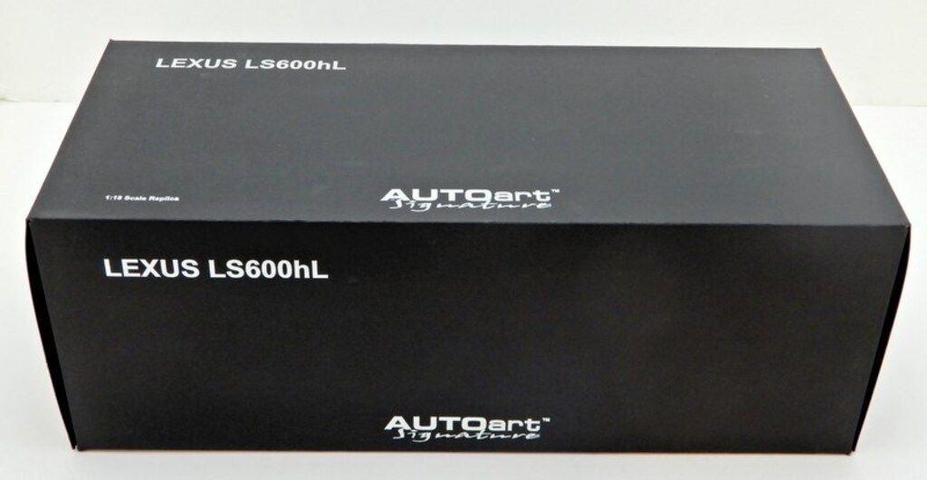AUTOart - 【中古】AUTOart 1/18 レクサス LS600hL(ホワイトパールクリスタルシャイン/ブラック) ミニカー[10][240010443843] AUTOart - 【中古】AUTOart 1/18 レクサス LS600hL(ホワイト