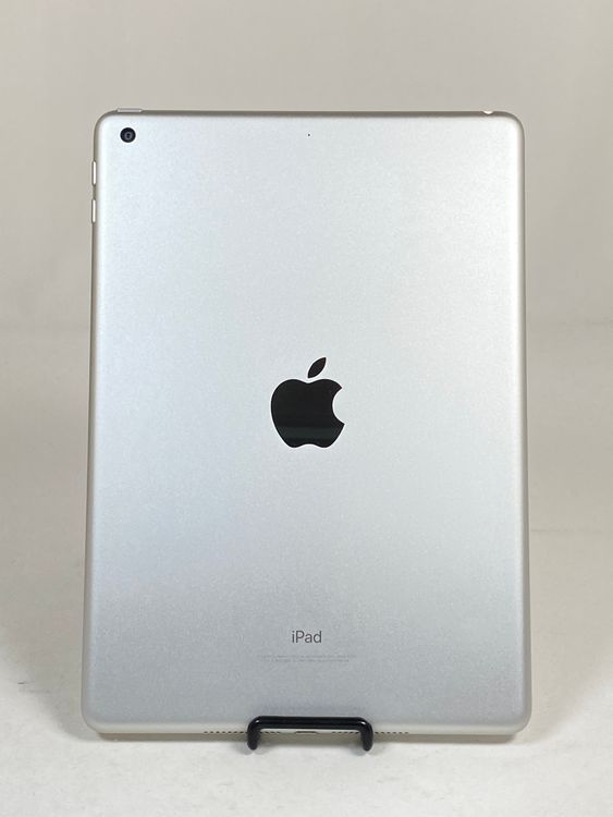 iPad6 32GB シルバー Wi-Fiモデル 送料無料