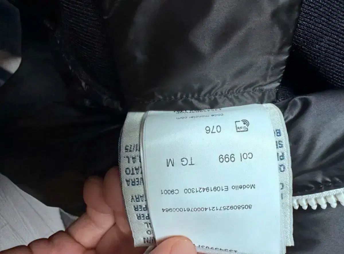 モンクレール　ニットダウン　ピンク　正規品　美品　Ａ14 日本サイズS-M相当 MONCLER(モンクレール) レディース カジュアル ロゴ ピンク
