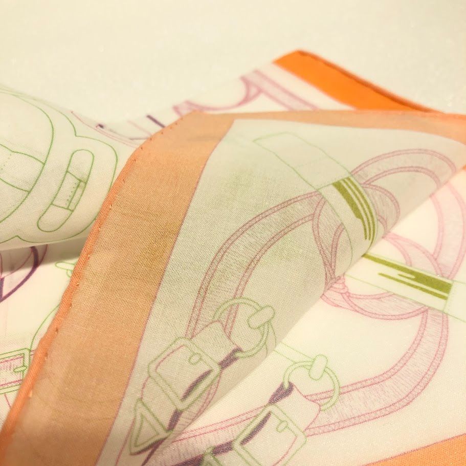 HERMES エルメス ハンカチ エプロンドール HERMES エルメス ハンカチ Eperon d'Or エプロンドール 紙タグ付 箱