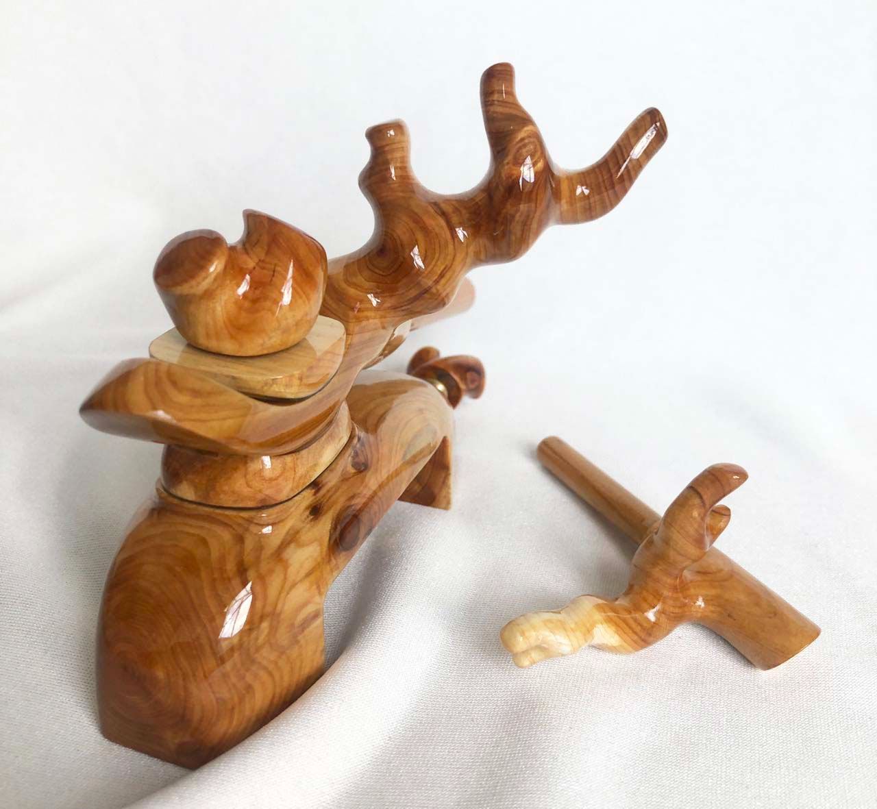 ヘラブナ彫刻装飾付きヘラブナ万力(天然木材) ヘラブナ彫刻装飾付きヘラブナ万力(天然木材)