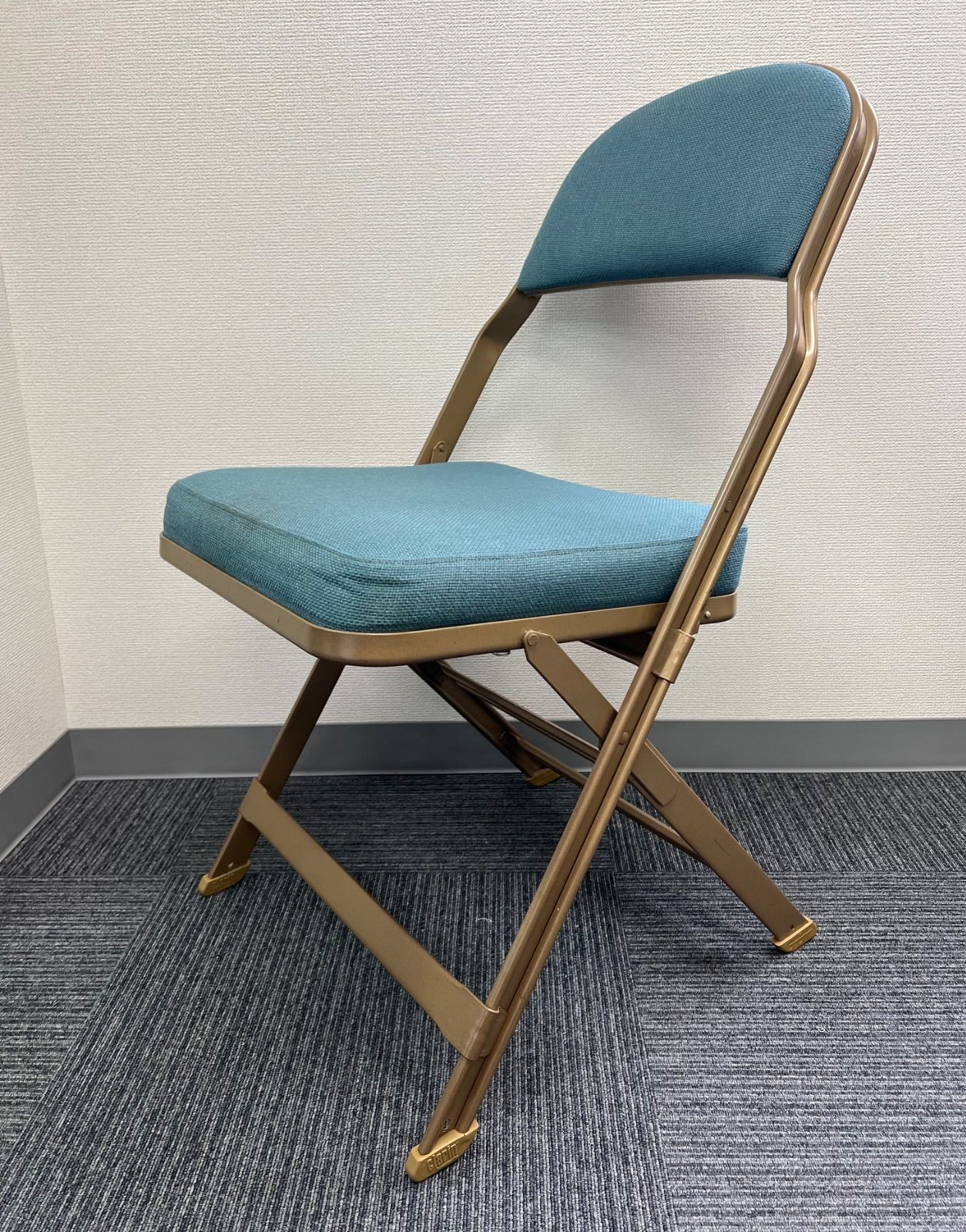 Clarionクラリン フォールディングチェア  Teal（青緑） Clarionクラリン フォールディングチェア Teal（青緑） - メルカリ