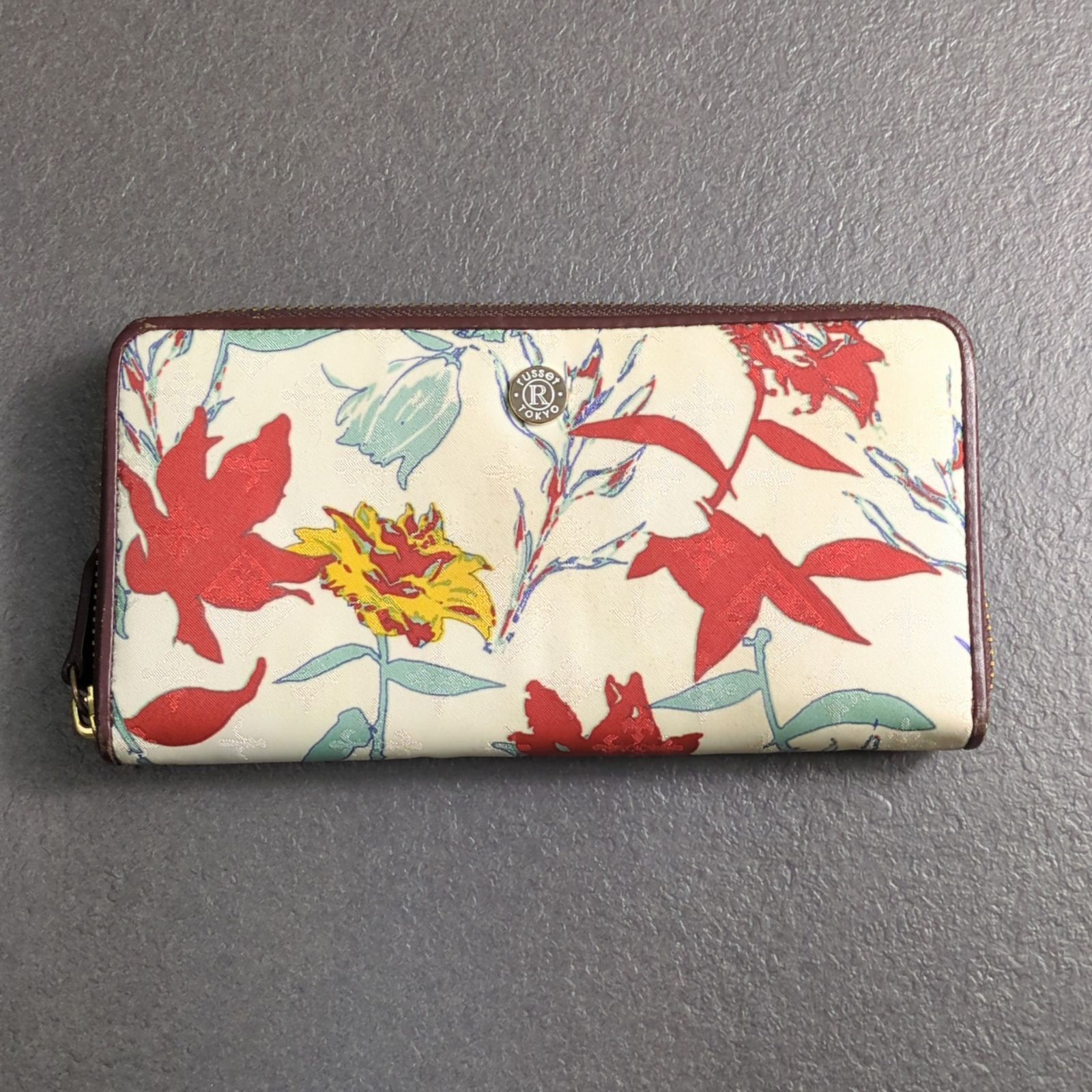 russet ラシット 長財布 ラウンドファスナー 花柄 総柄 ボタニカル 