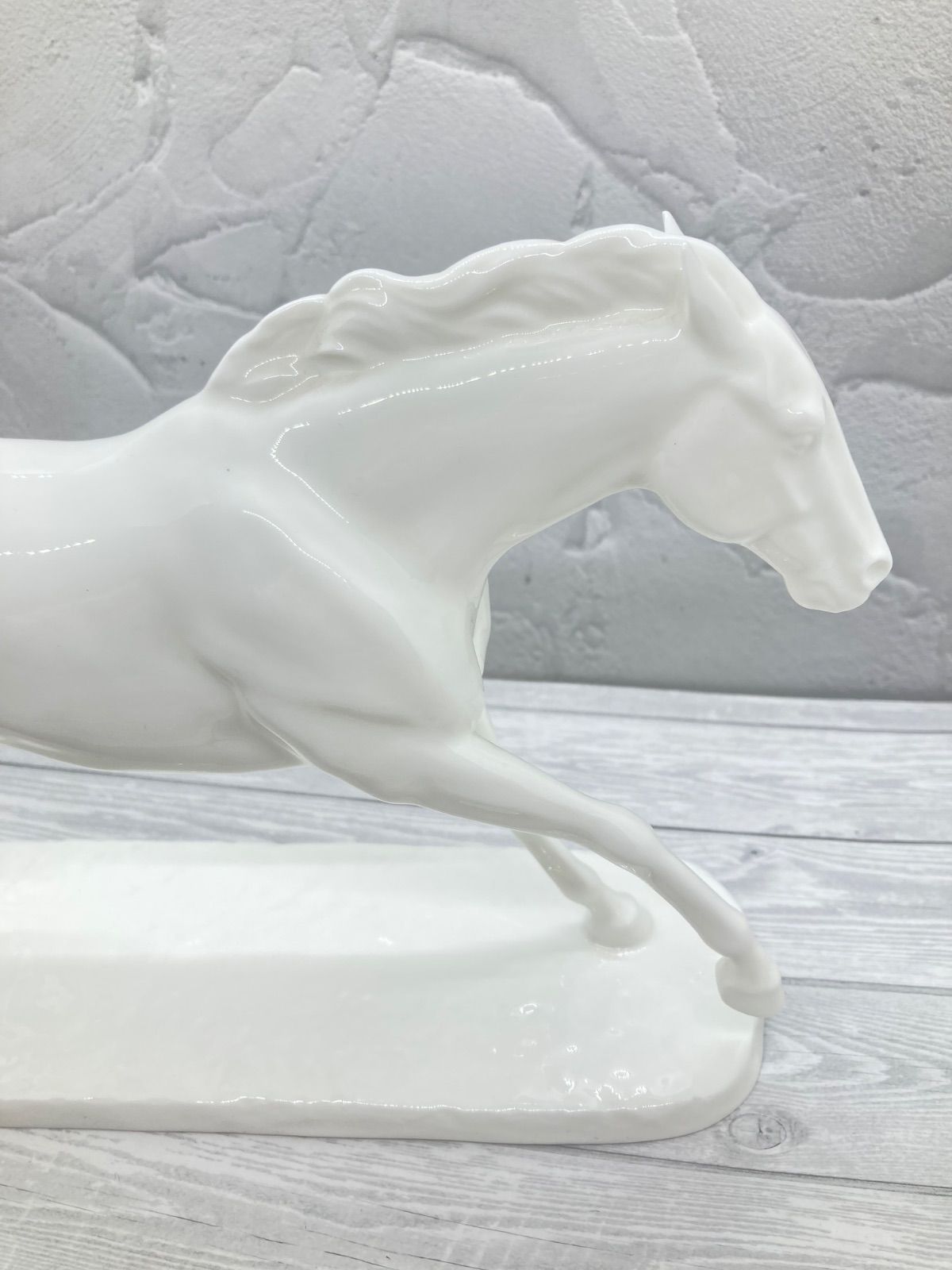 新品】希少品 ノリタケ スタジオコレクション 裸馬 馬 うま 置物