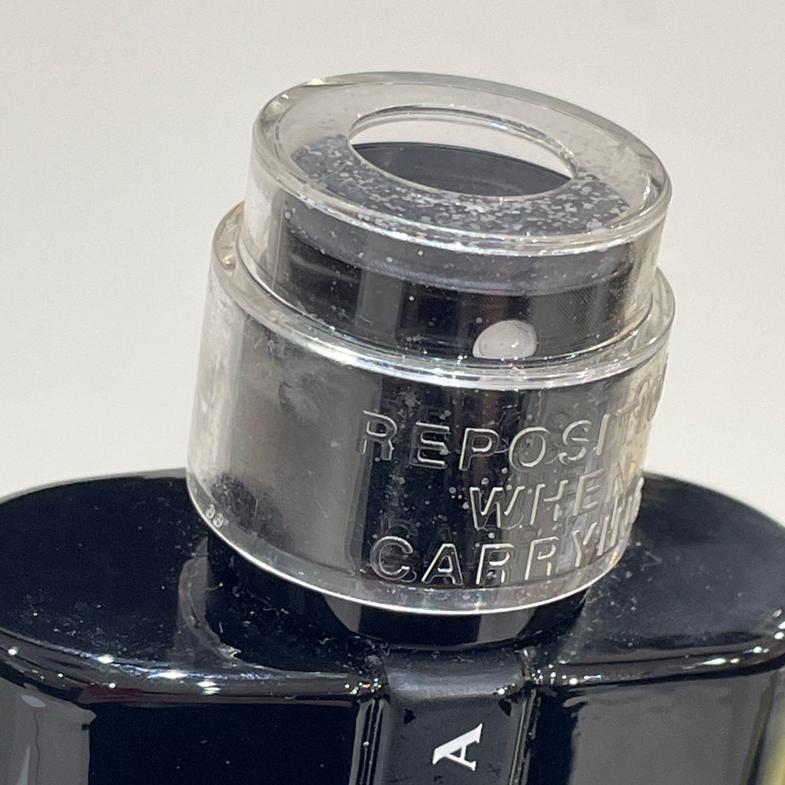 ほぼ新品　プラダ ルナロッサ ブラック オーデパルファム プラダ ルナロッサ ブラック オーデパルファム｜プラダ