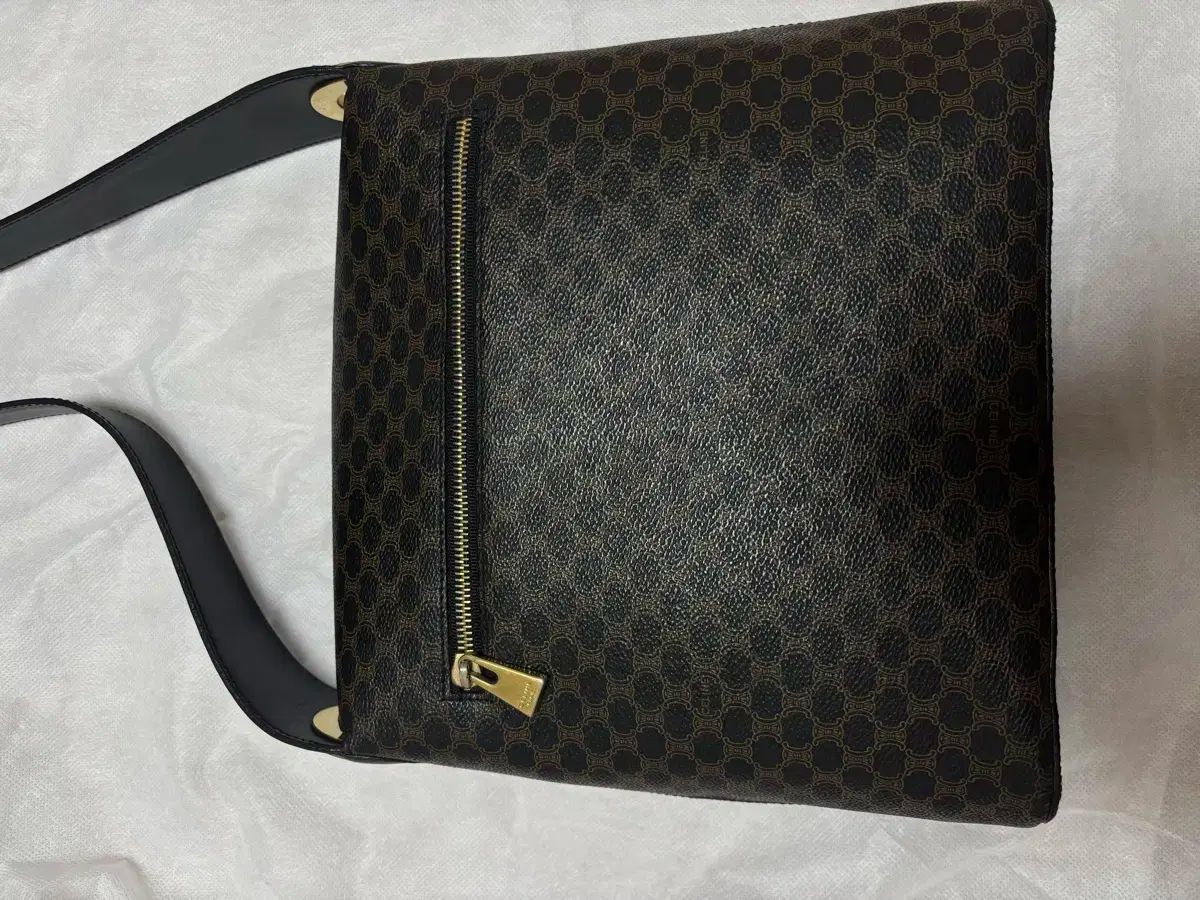 Celine セリーヌ