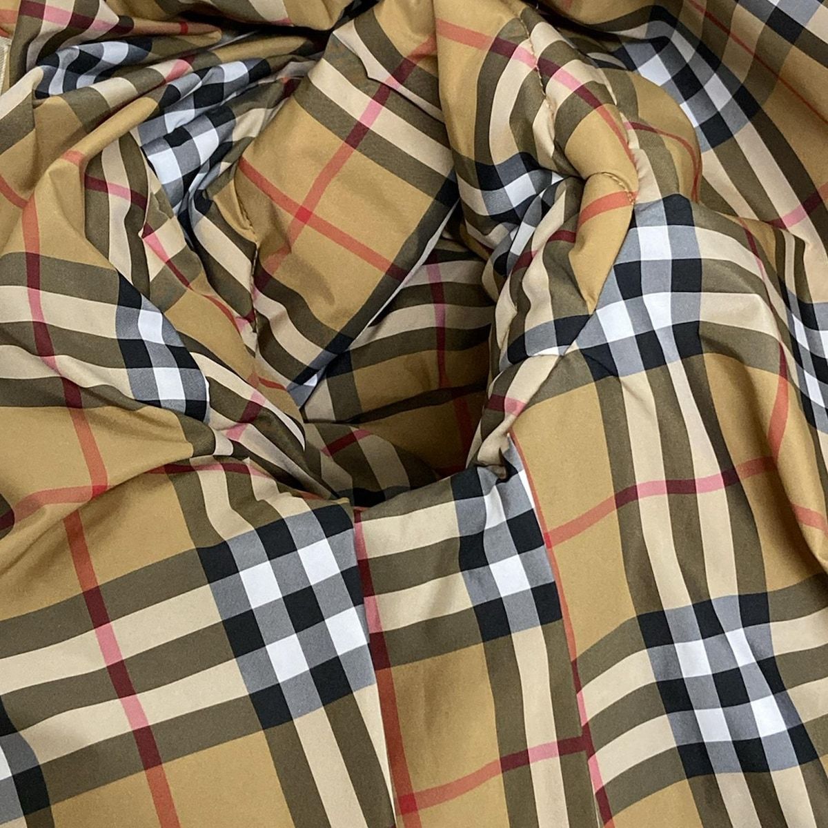 BURBERRY LONDON ENGLAND(バーバリーロンドンイングランド