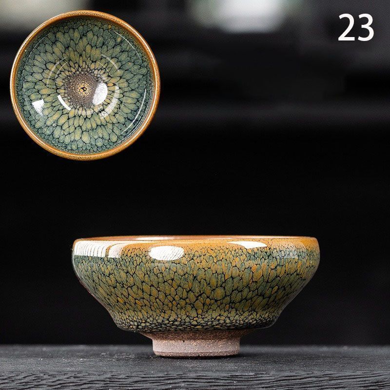 黒釉手びねり松の絵 茶碗/ Hand-builed tea bowl,colored pine