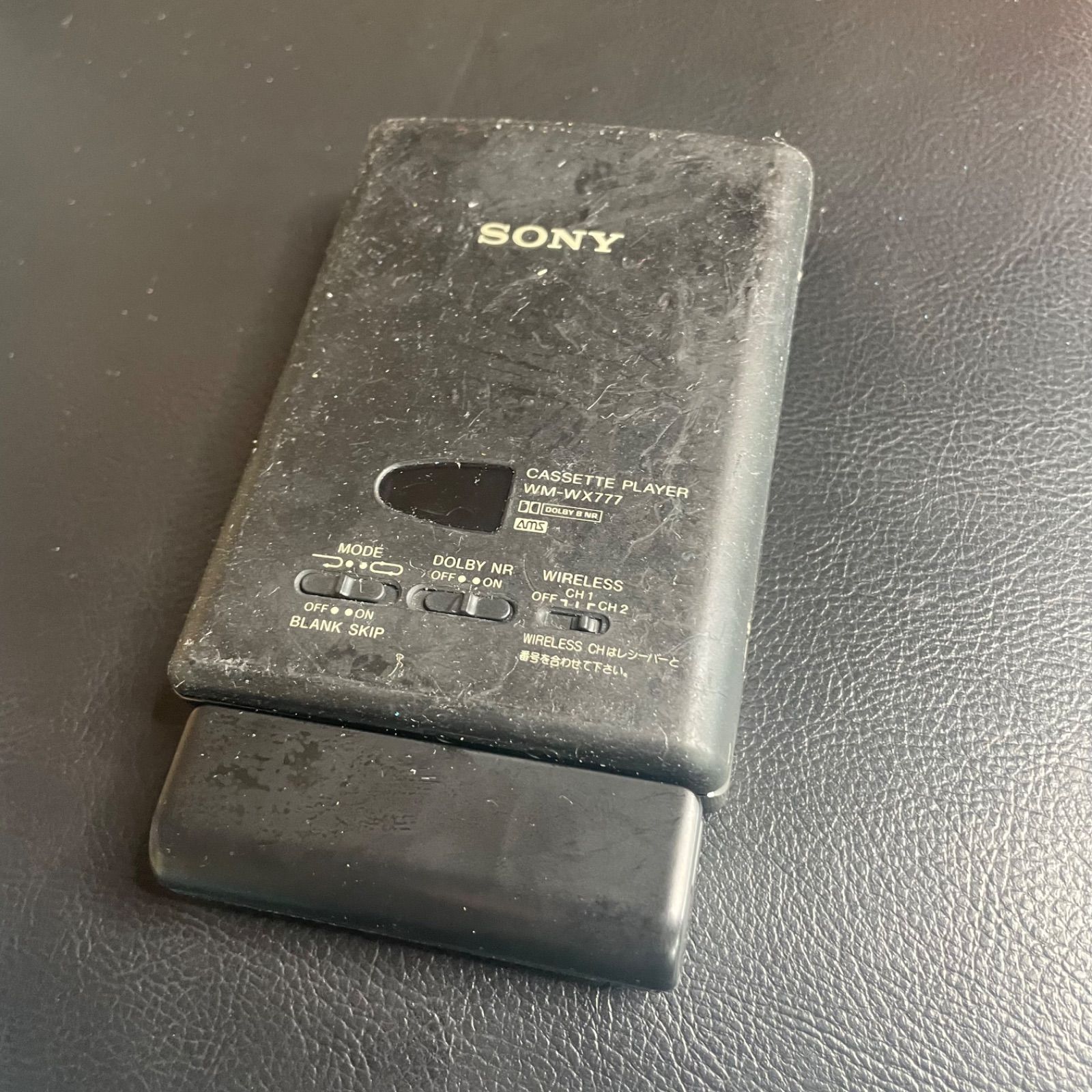 ○ 【通電確認済み】SONY カセットウォークマン WM-WX777 本体