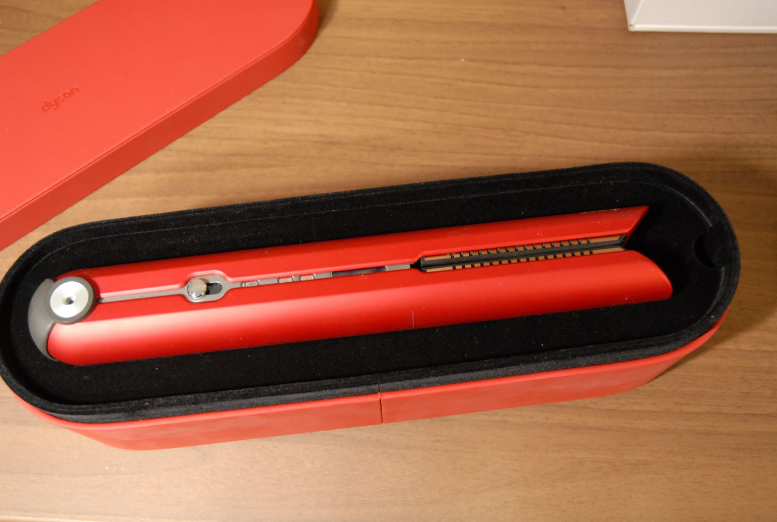 ダイソン 販売済み Dyson Corrale HS03 NF ヘアーアイロン レッド