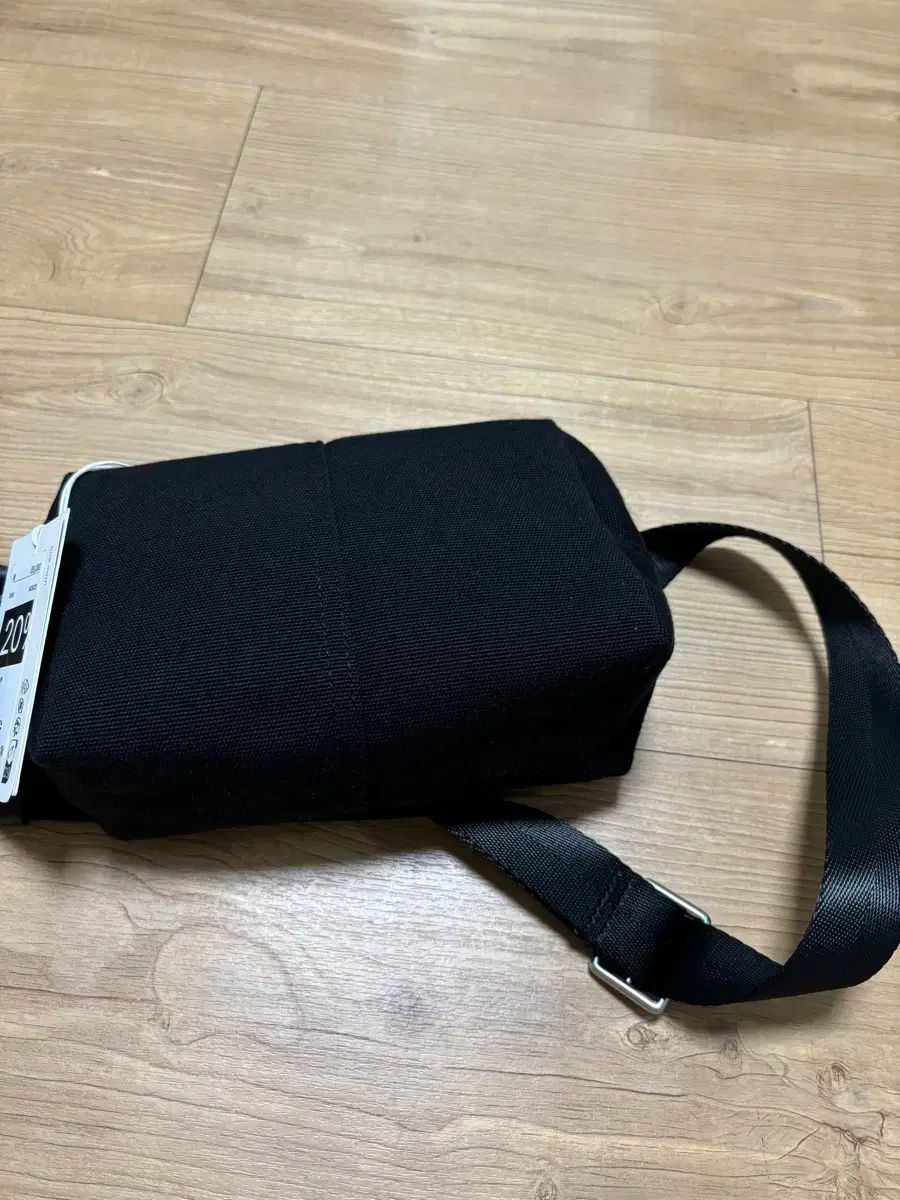 COS コス COS クロス ヒップサック バッグ