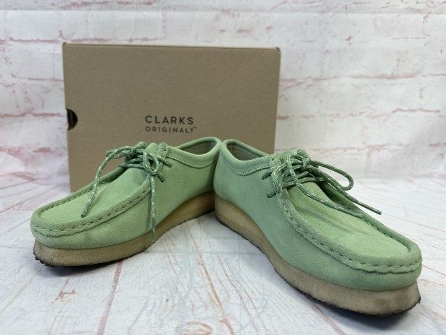 箱有 Clarks ｸﾗｰｸｽ ｽｴｰﾄﾞｼｭｰｽﾞ wallabee 11826 ｸﾞﾘｰﾝ系 4 991854444