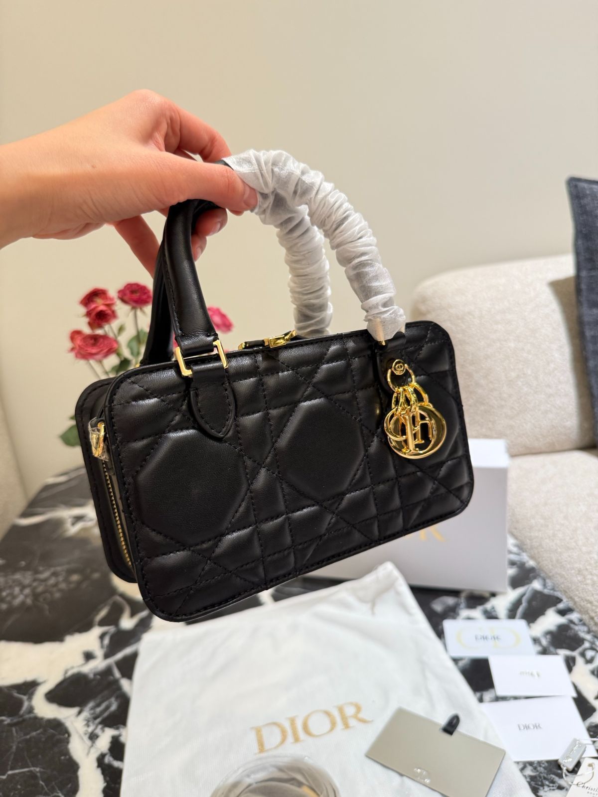 日常使いにも◎【Dior】30 Montaigne ミニドクターバッグ 今日特価】Dior 30 Montaigne Mini Doctor Bag ディオール 30