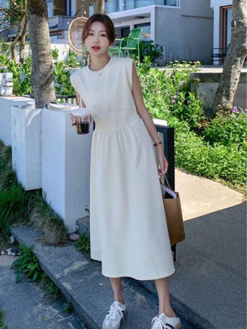 エレガント夏ワンピース??ロング丈 シンプル お出かけデートに エレガント夏ワンピース??ロング丈 シンプル お出かけデートに