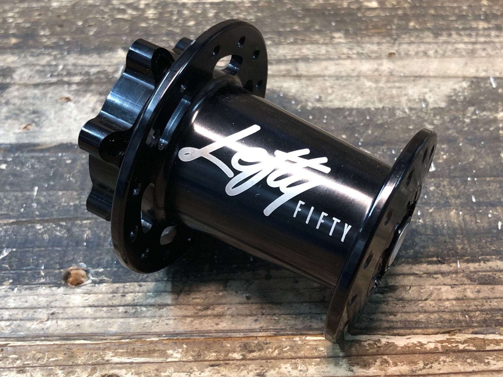 IV462 キャノンデール CANNONDALE LEFTY ハブ 28H 6ボルト フロント