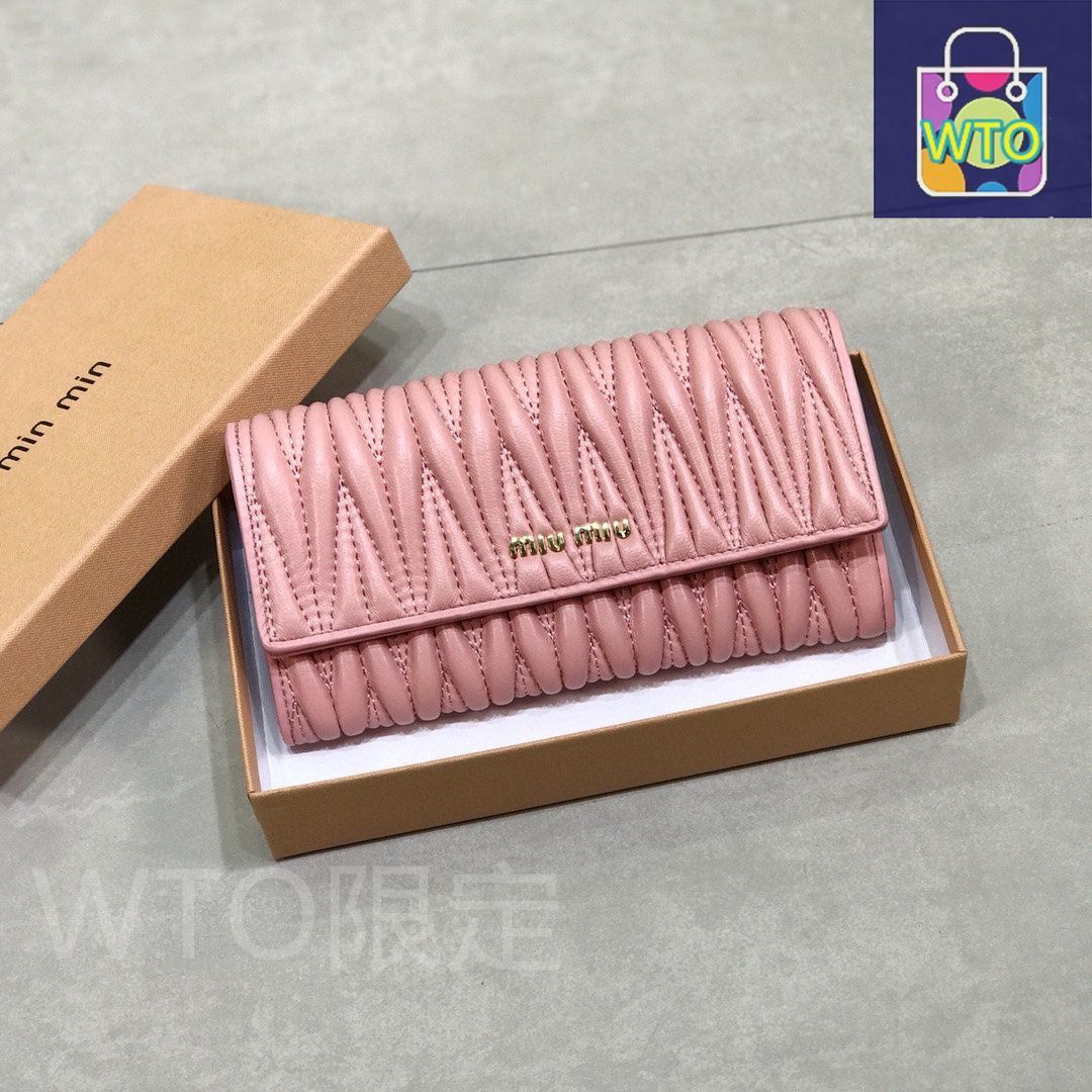 MIUMIU バレンタイン限定 ウォレット MIUMIU miu miu ミュウミュウ 財布 長財布 バレンタイン 限定