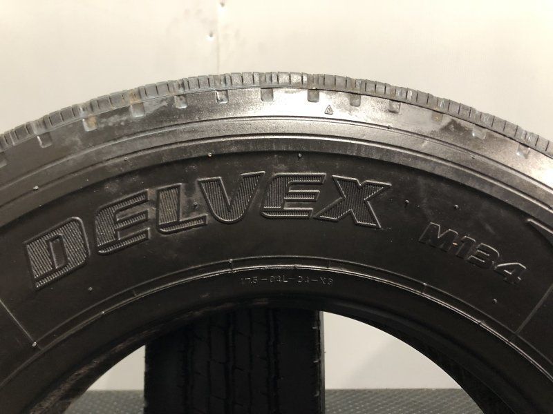 TY DELVEX M134 205/80R17.5 120/118J LT 17.5インチ ライトトラック用