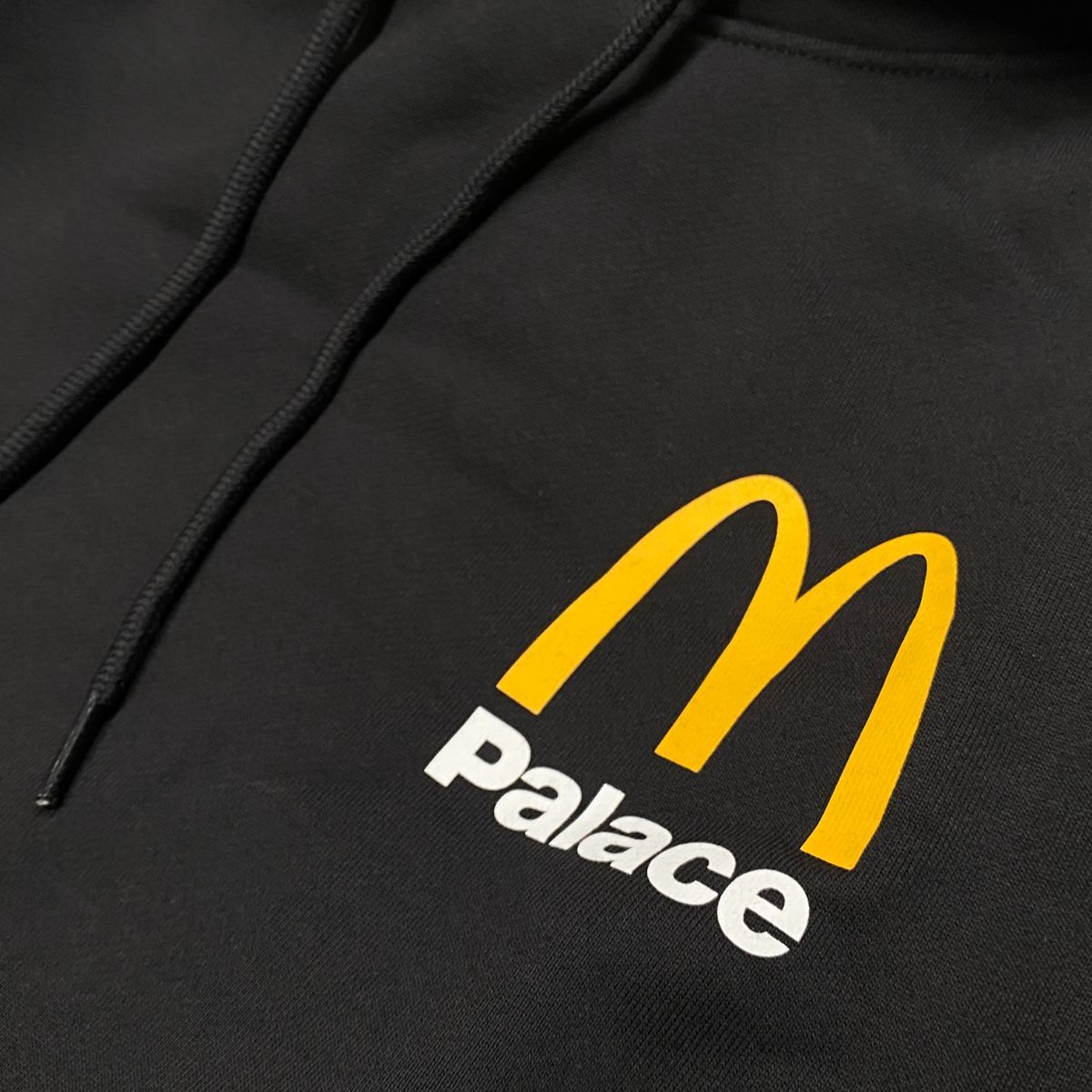 限定コラボ 英国ロンドン発ブランド PALACE パレス スケート
