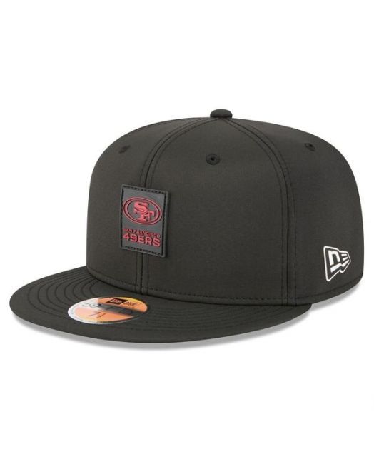 送料無料 ニューエラ メンズ 帽子 アクセサリー Men s Black San Francisco 49ers 2025 Sideline 59FIFTY Fitted Hat Black