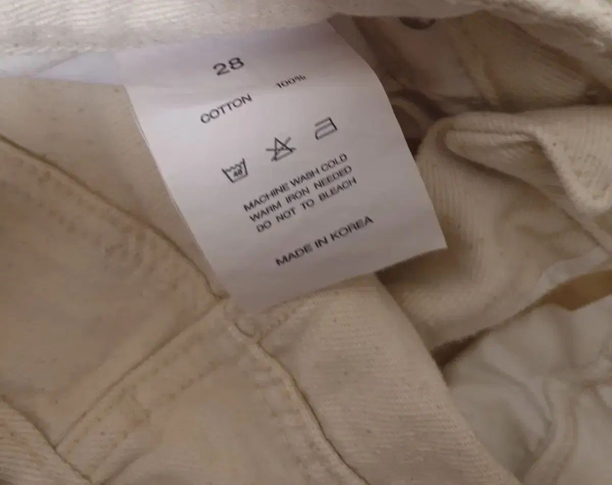 【SIVIGLIA】未使用✨❗️シビリアスリムテーパードチノパンブラックパンツ/ SIVIGLIA】未使用✨❗️シビリアスリムテーパードチノパン