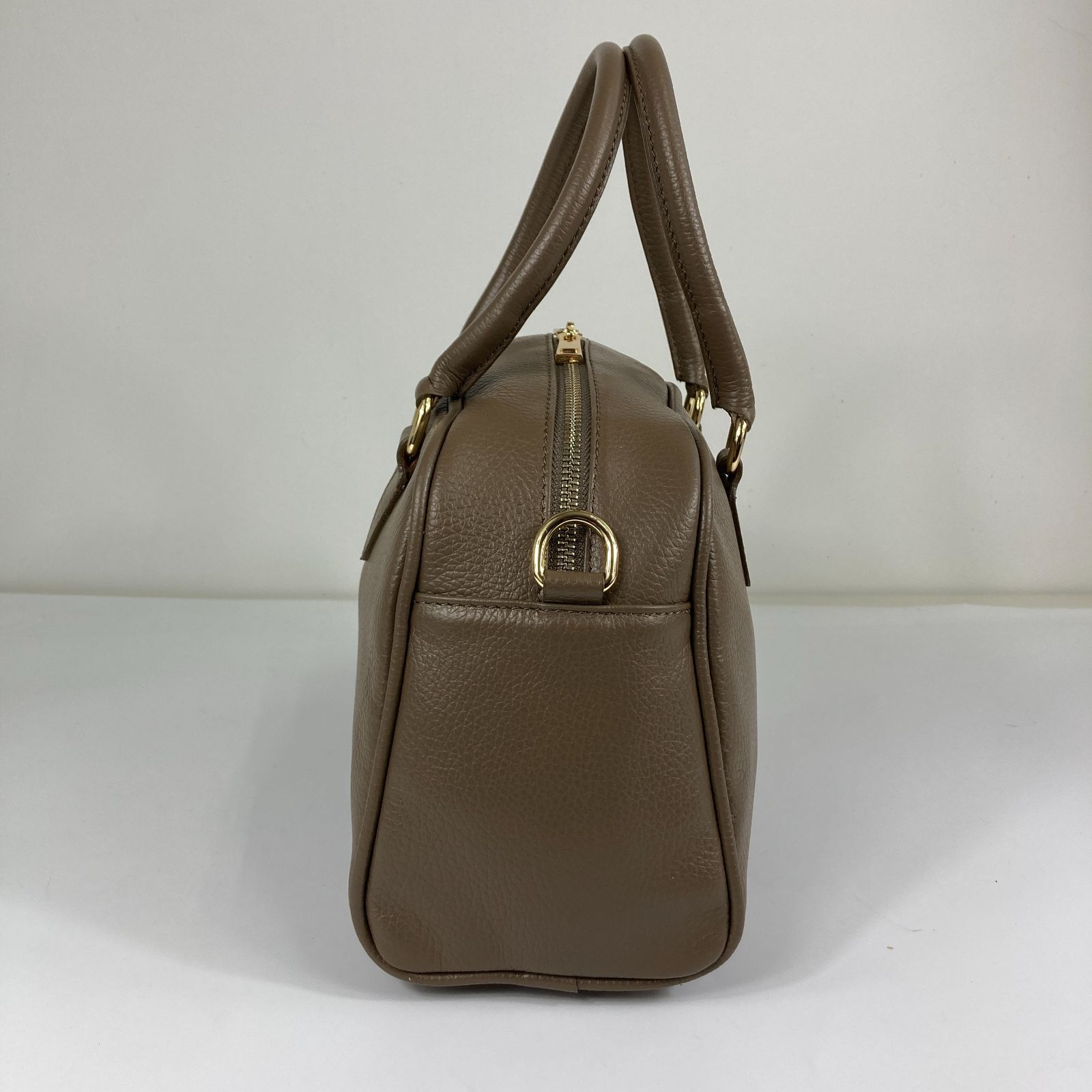 【美品】AULENTTI オウレンティ 2WAYスクエアボストン AULENTTI/レザー2WAYスクエアボストン（ボストンバッグ