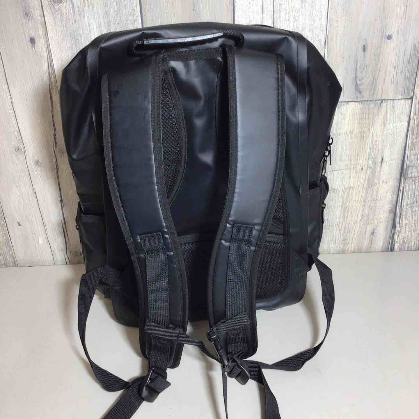 トラスコ TRUSCO 防水ターポリンデイバッグ リュック バックパック 現場用 OD TDYB-OD 489-2771 美品】 TRUSCO Tarpaulin Daypack トラスコ デイパック リュック