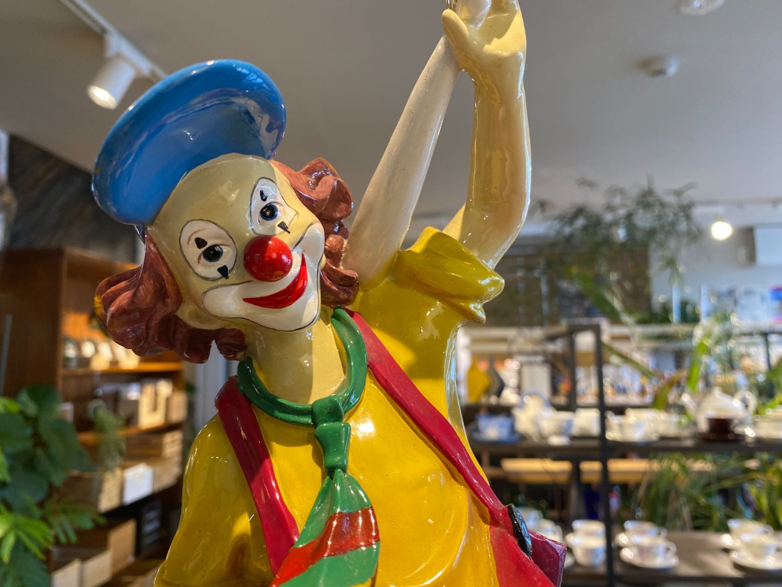 ピエロ アンティーク オブジェ 置物 骨董 陶器 インテリア レッド