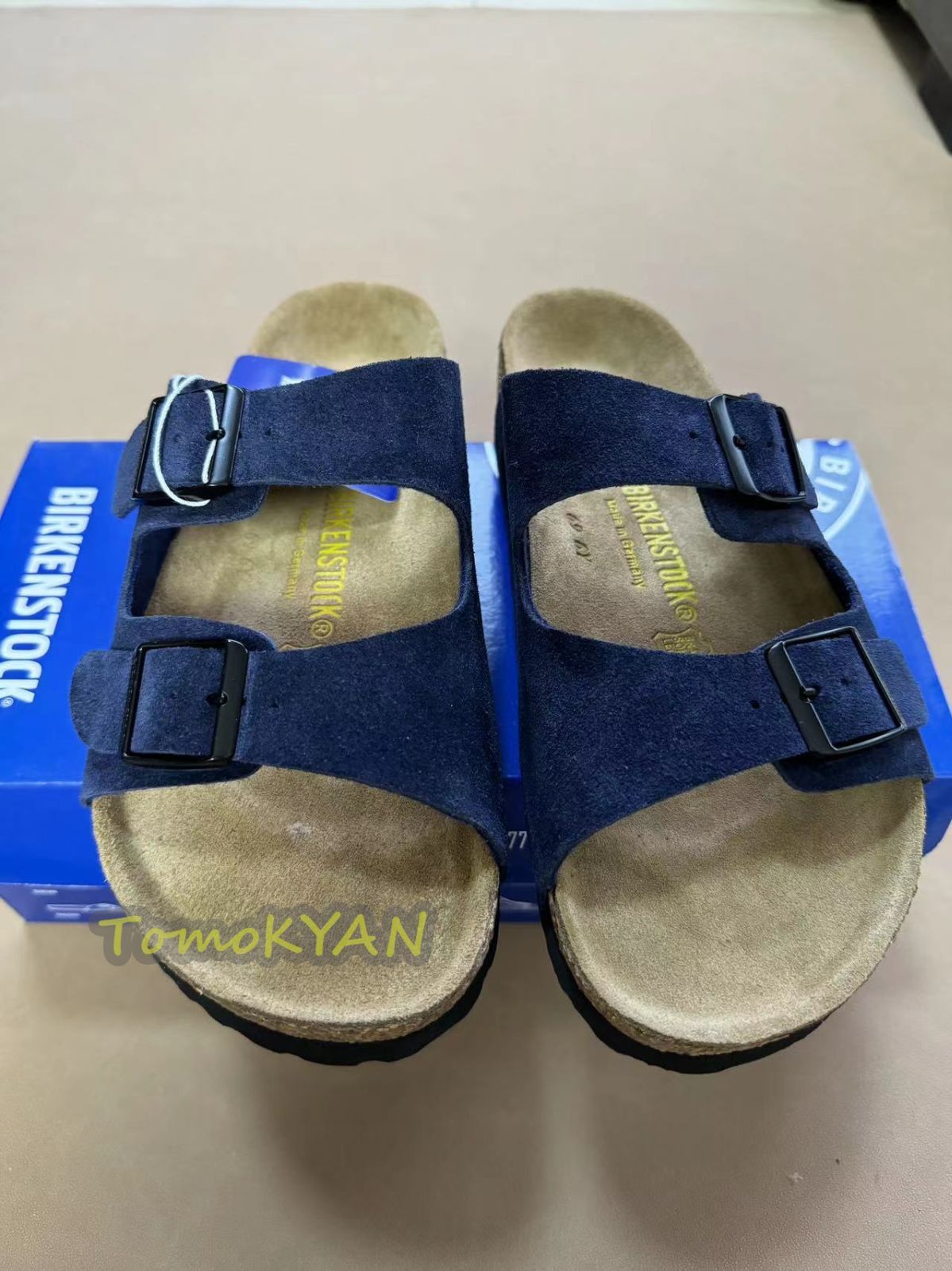 【新品】BIRKENSTOCK ビルケンシュトック サンダル ARIZONA アリゾナ サンダル  レギュラー幅 男女兼用